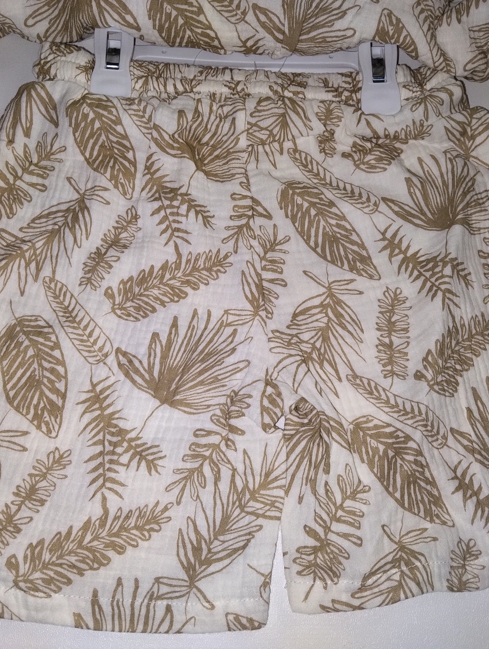 BearPaw Kids Leaf-Print  Shirt Short Set W/ Bucket Hat Beige Cream Size 5/6 New - Picture 3 of 8